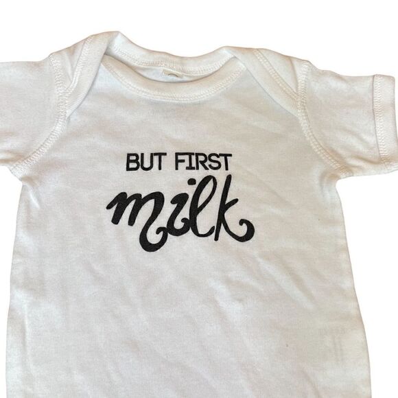 mpompon white 12 months Cache-Couche| Onesie BUT FIRST MILK 100% cotton - Picture 4 of 6